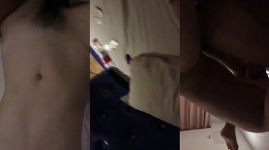 【极品反差婊】超高颜值男友泄露纯爱男被人NTL，牛头人疯狂艹自己反差婊女友，简直难以接受，超级气愤！ (2)